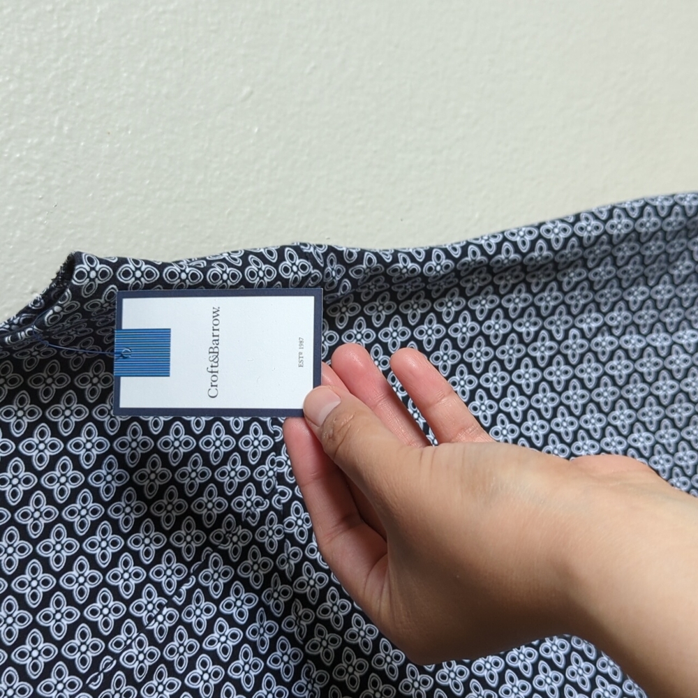 🆕Blouse - Picture 2 of 4